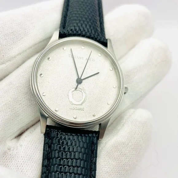 ❌SOLD❌ Tiffany And Co Lucent 33mm Swiss Made Unisex Watch - New Battery - Picture 12 of 16